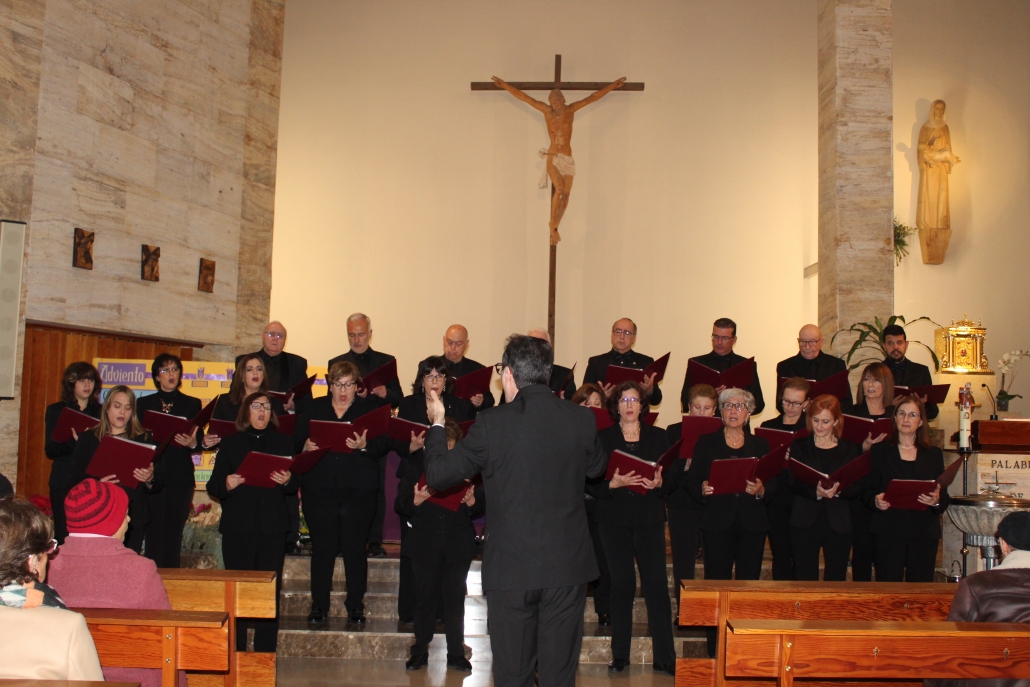 Concierto de Navidad de la Coral Polifónica de Alcázar en la iglesia de San Rafael