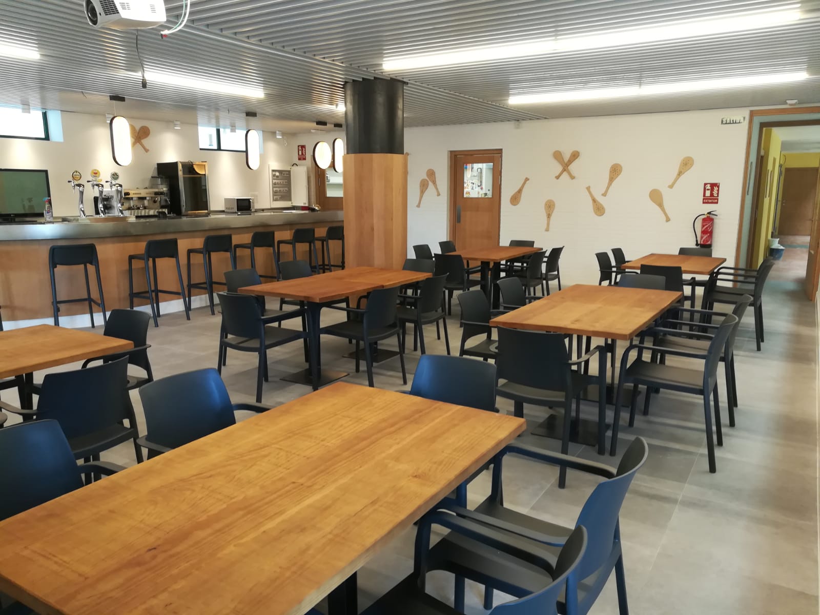 Gestión del bar frontón y los servicios de las instalaciones deportivas municipales