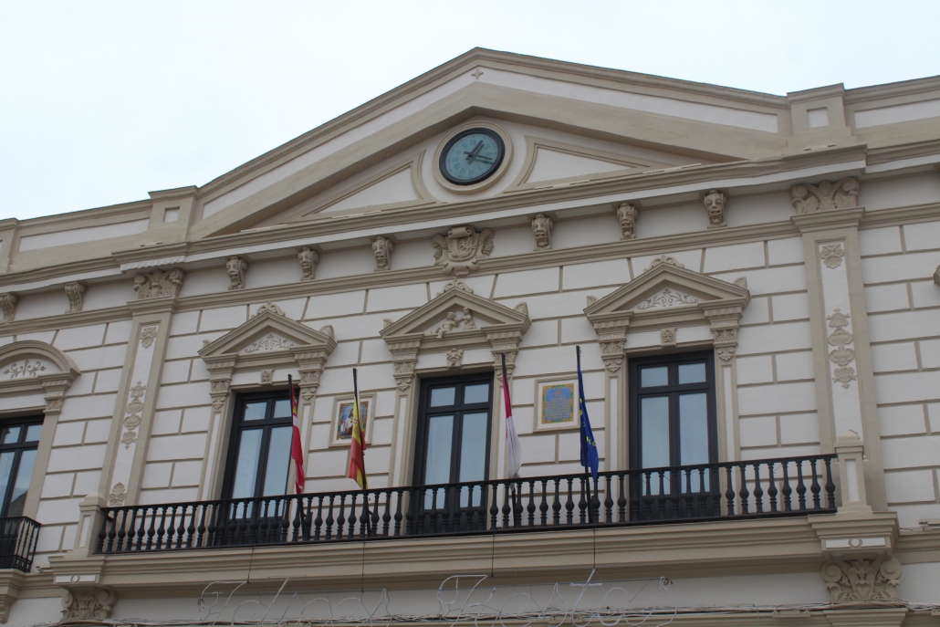 Horarios y villancicos que tocará el reloj de la plaza durante la Navidad