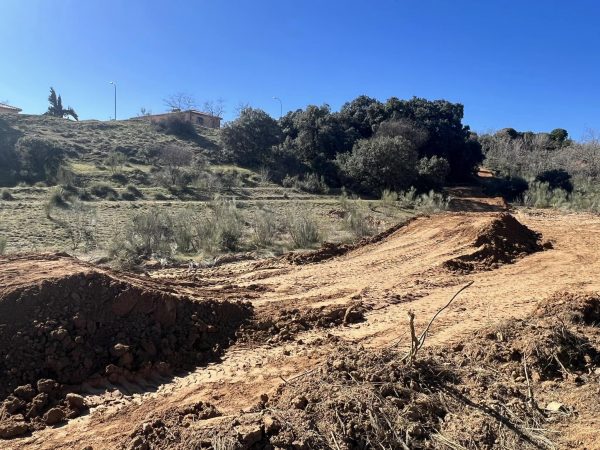 Ayuntamiento de Toledo La alcaldesa supervisa el estado de las obras del ‘Bike Park’ que el Ayuntamiento construye en Valparaíso