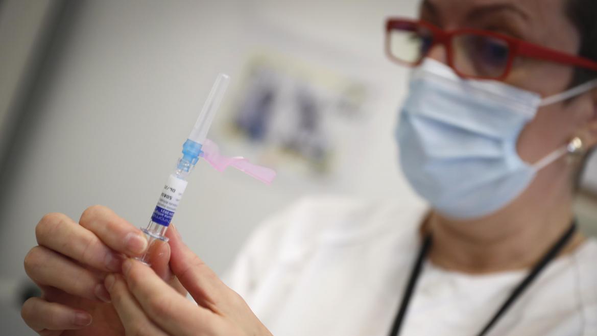 La Comunidad de Madrid amplía hasta mediados de febrero la campaña de vacunación frente a la gripe ante el mantenimiento de la circulación del virus