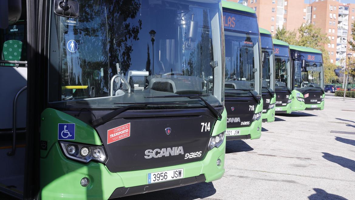 La Comunidad de Madrid crea líneas de autobuses para unir Valdemorillo con Las Rozas y Torrelaguna con Alcalá de Henares