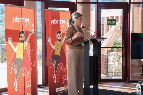 Ayuntamiento de Toledo Milagros Tolón confirma la expansión de Toledo con empresas del ámbito de la innovación y la tecnología como Fibritel