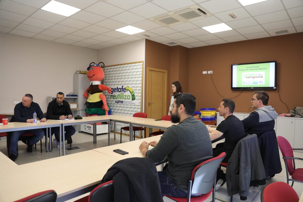 Lyma incorpora a 10 nuevos expertos para formar en compostaje doméstico, escolar y comunitario