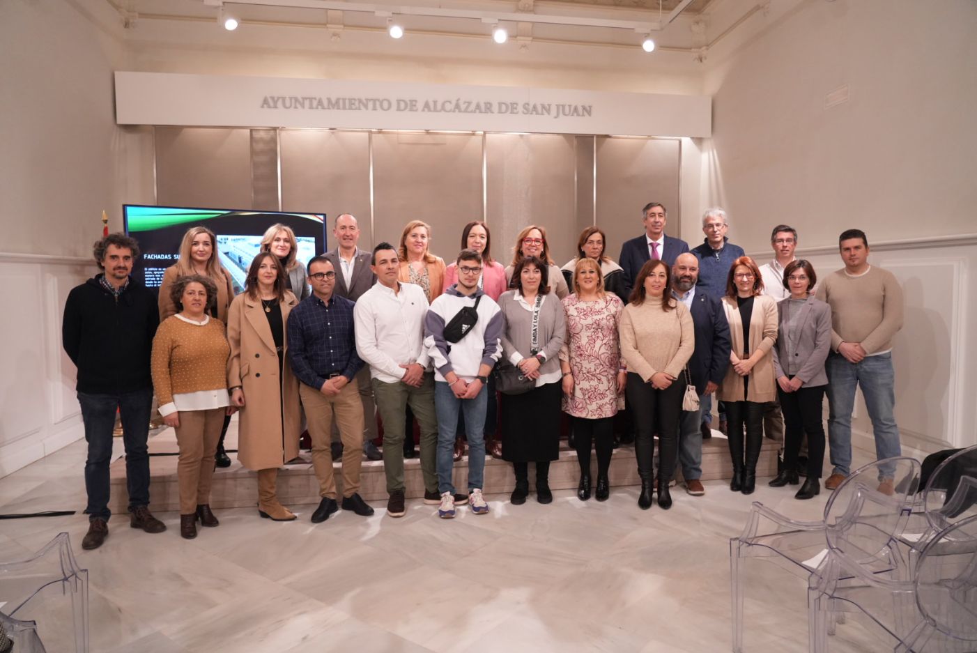Rosa Melchor y Rosa Ana Rodríguez presentan el proyecto de sustitución de la nave-taller en el IES Juan Bosco por 5´2 millones de euros