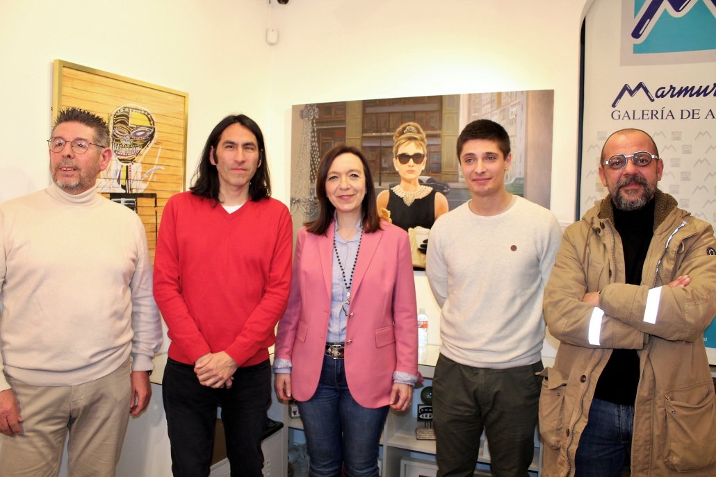 Terán expone en la Galería de Arte Marmurán su particular homenaje al cine con la exposición “Making-of”