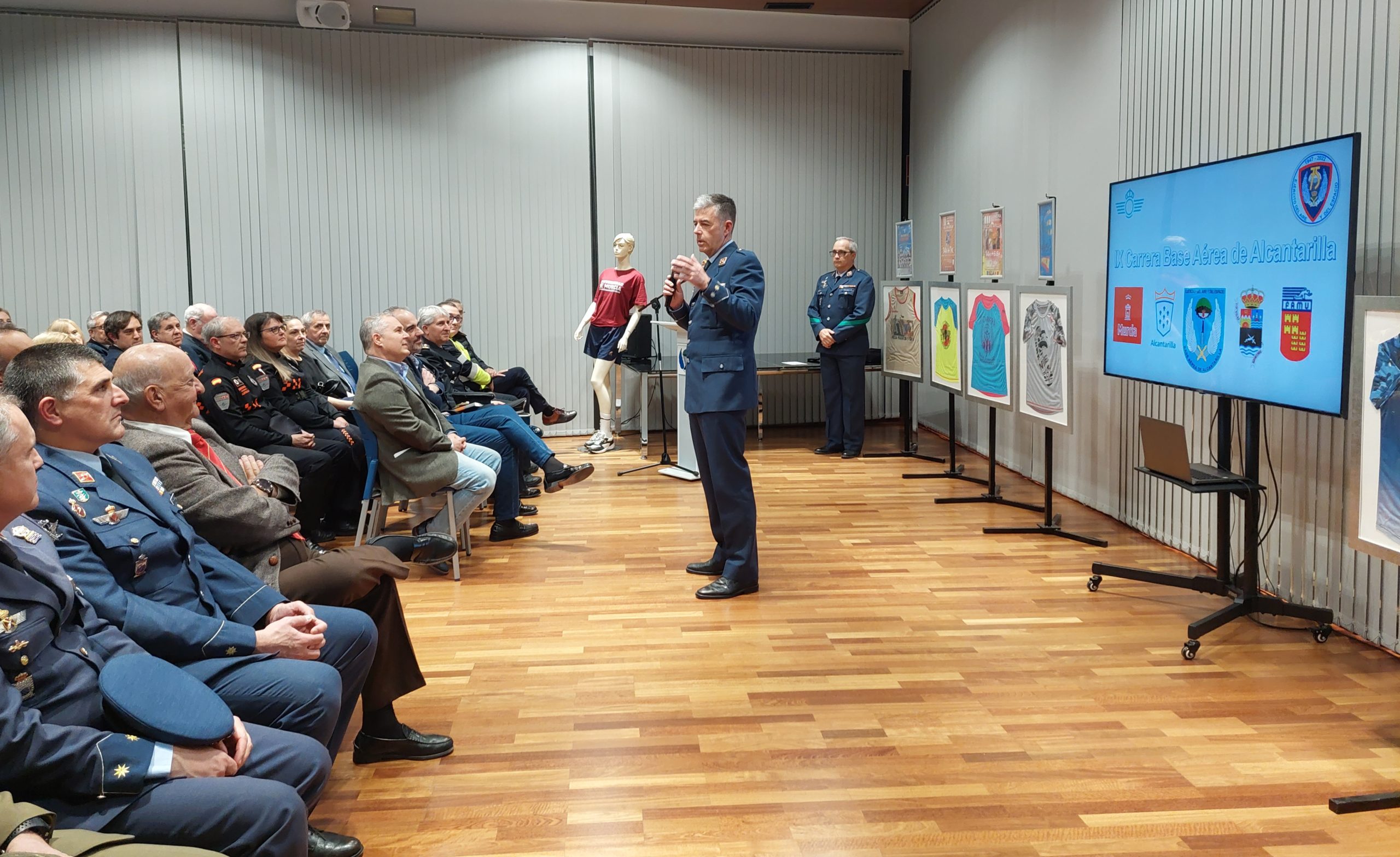 Afade, Afesa y Cáritas Castrense reciben este año la recaudación de la carrera de la Base Aérea de Alcantarilla