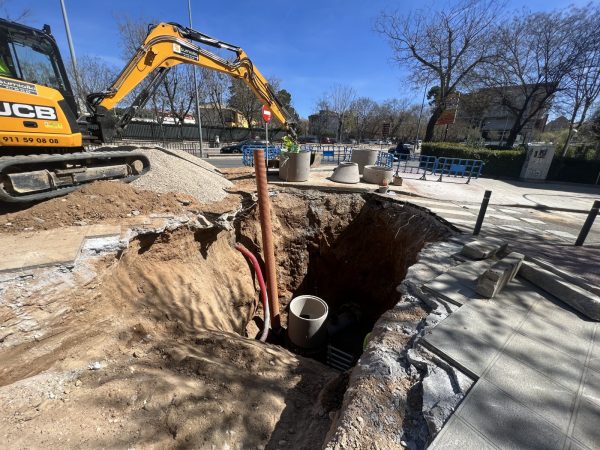 Ayuntamiento de Toledo Continúan los trabajos de reparación de un pozo de registro de la red de saneamiento ubicado en la calle Talavera