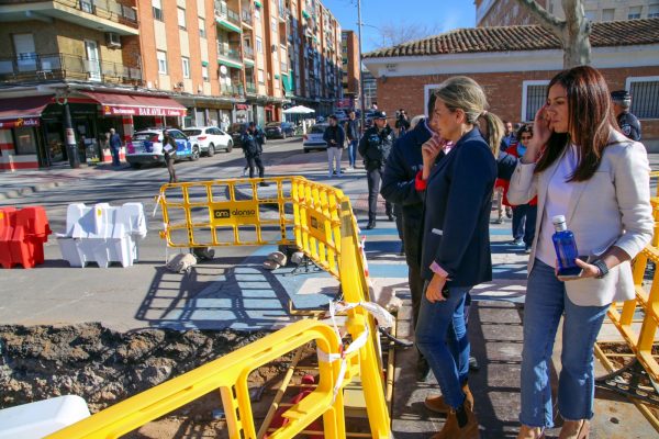 Ayuntamiento de Toledo La alcaldesa visita las obras de renovación de la Avenida de Barber, enmarcada en la regeneración del ‘Nuevo Palomarejos’