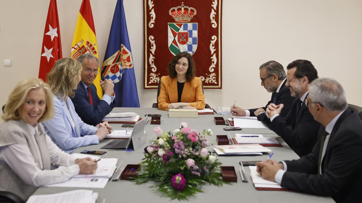 Díaz Ayuso expone las inversiones en Griñón con 6 millones en atención social a mayores y un 15% más para obras públicas