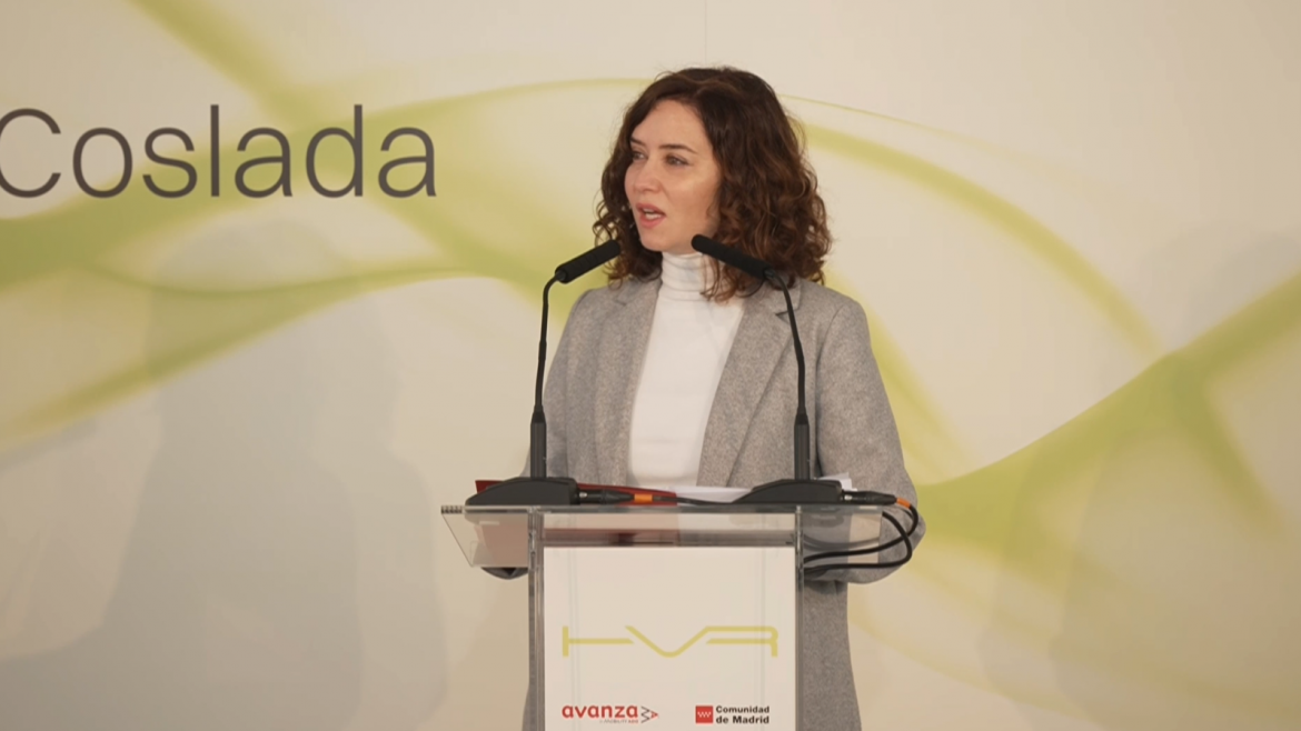 Díaz Ayuso presenta la primera planta en la región de producción y suministro de hidrógeno verde para abastecer al transporte público