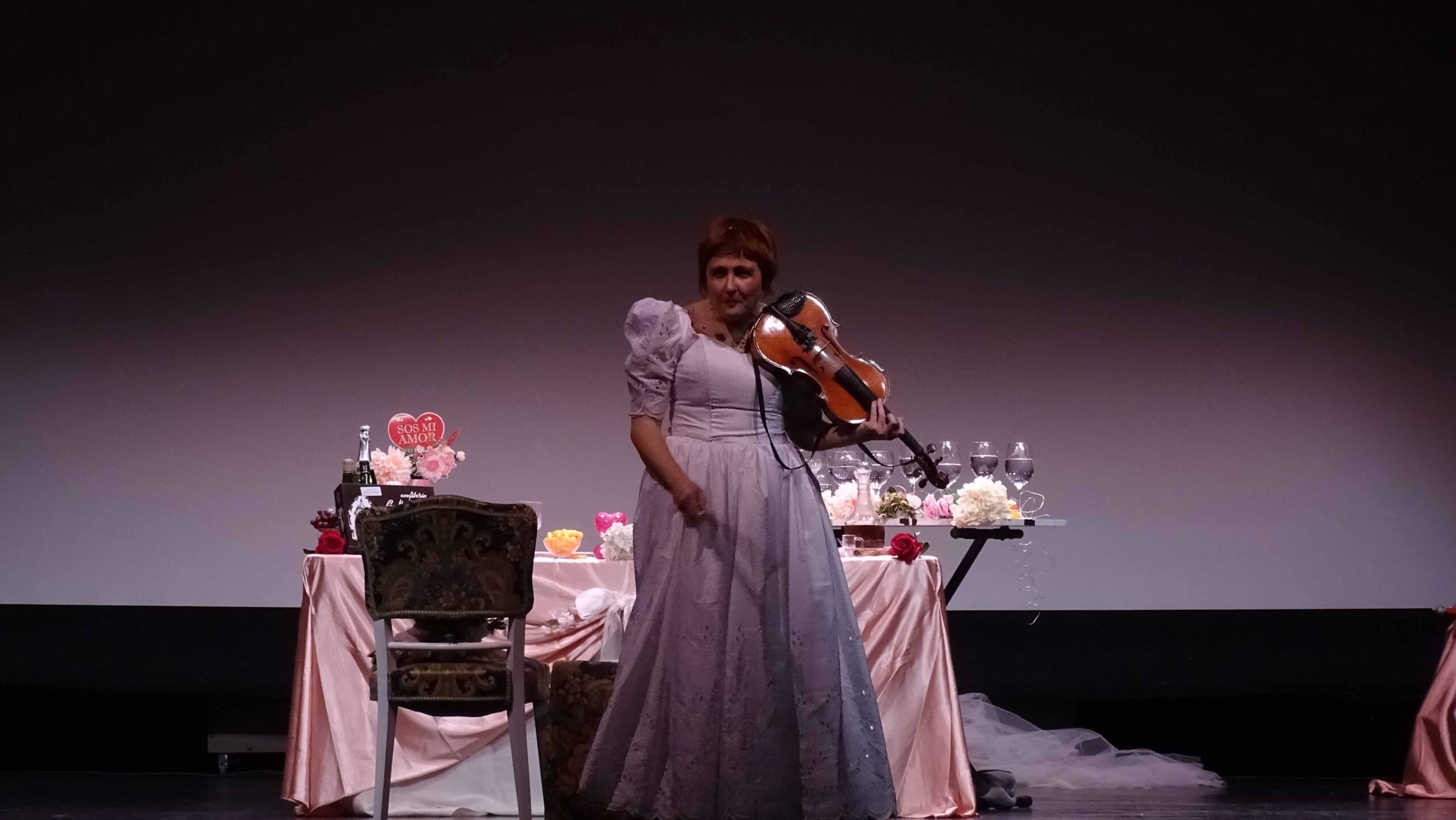El Centro Cívico acoge el espectáculo “Everlasting Love” con Mayte Olmedilla 