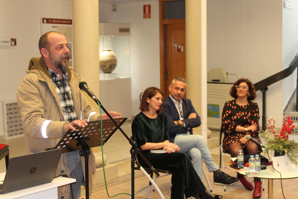 El Museo Municipal acoge la presentación del libro solidario «101 relatos de la enfermería»