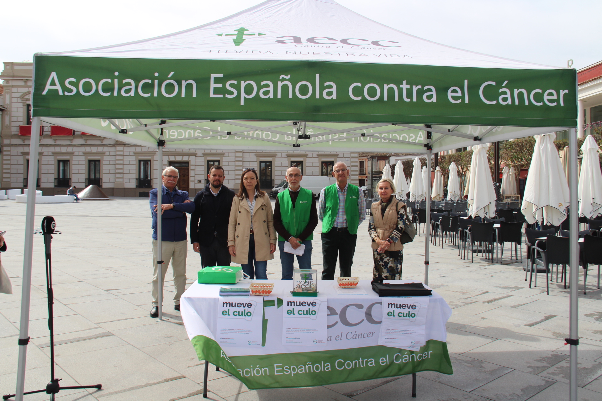 La AECC organiza ‘Mueve el culo’, una campaña informativa para concienciar sobre el cáncer de colon