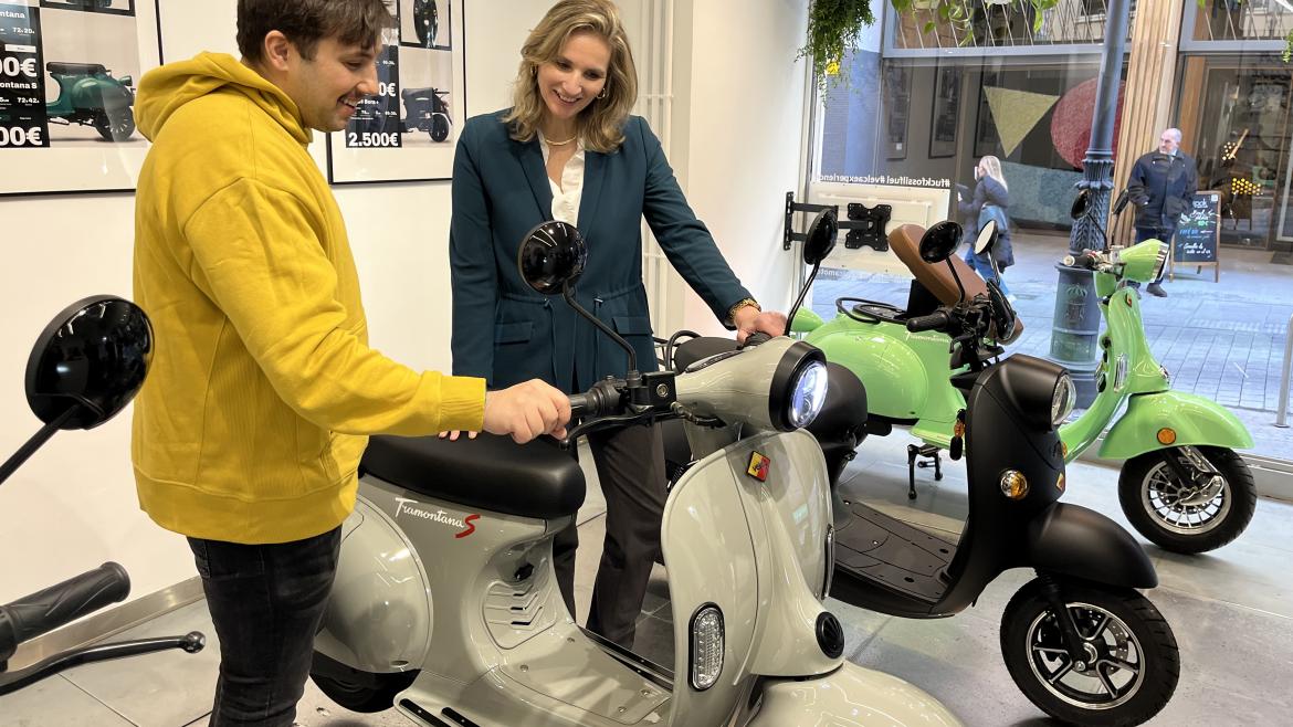 La Comunidad de Madrid amplía las ayudas para la compra de vehículos eléctricos de movilidad personal y bonos medioambientales