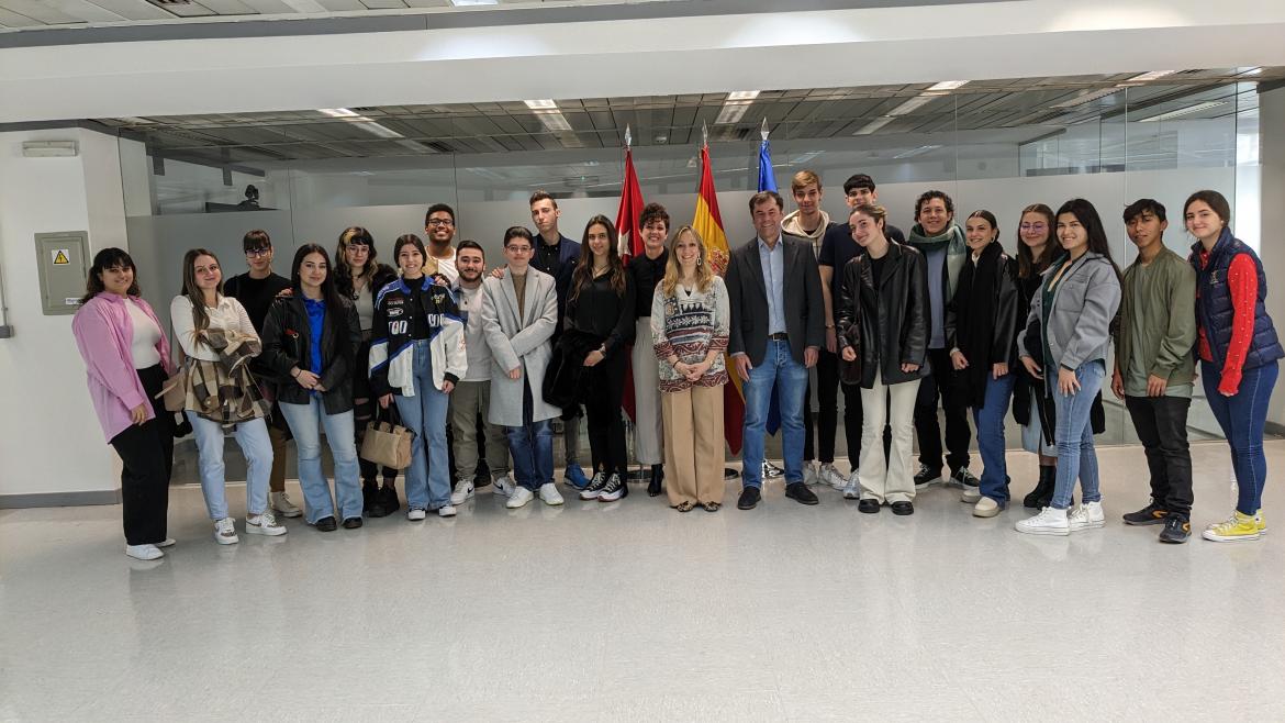 Mostramos a los estudiantes madrileños el funcionamiento del SMAC