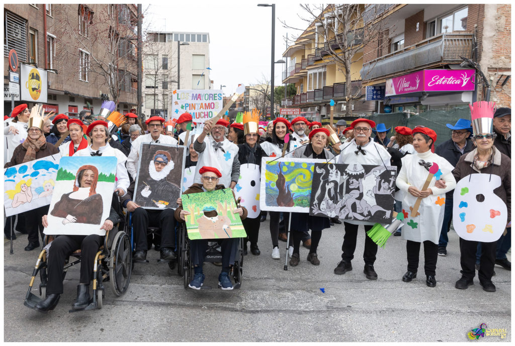 Vecinos de Getafe superan la soledad no deseada tras tejer redes sociales gracias al programa 'Contigo'