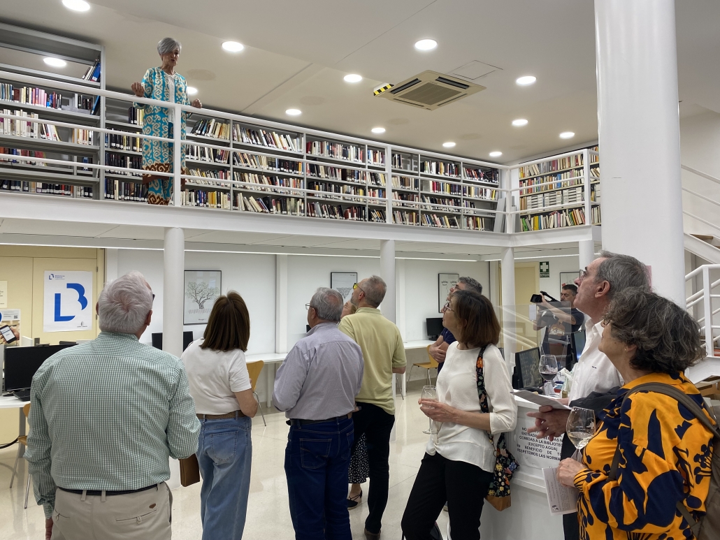 Alrededor de 60 personas participan en el evento “Vino &amp; Locura Cervantina” en la Casa de Cultura