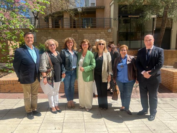 Ayuntamiento de Toledo El Gobierno local conmemora el Día Mundial del Parkinson en compañía de familiares y afectados por la enfermedad en Toledo