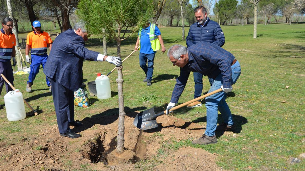 La Comunidad de Madrid comienza la plantación de más de 6.000 nuevos árboles en 13 municipios