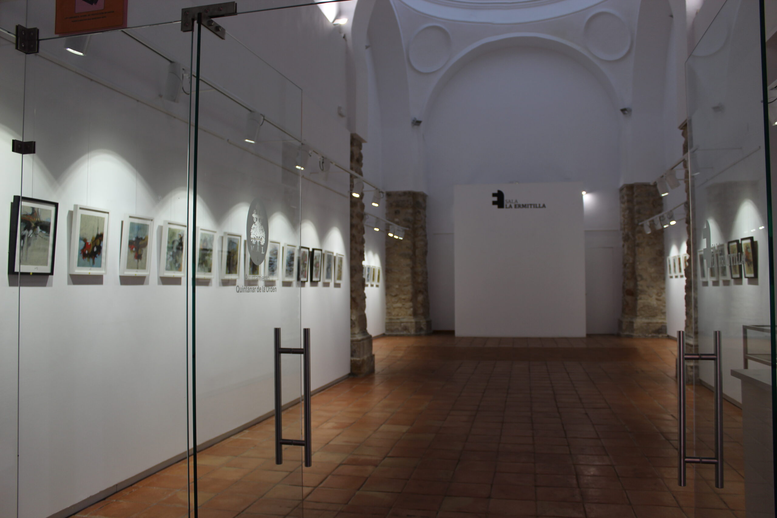 “Pequeñas inquietudes”, una exposición de pintura que recoge las obras de Arturo Cruzado
