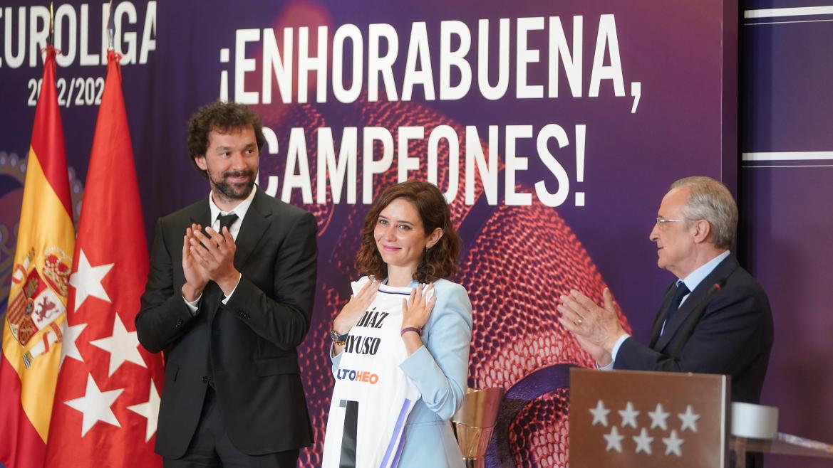 Díaz Ayuso felicita al Real Madrid de Baloncesto por su undécima Copa de Europa ensalzando su “receta”: “Equipo, perseverancia y triunfo”