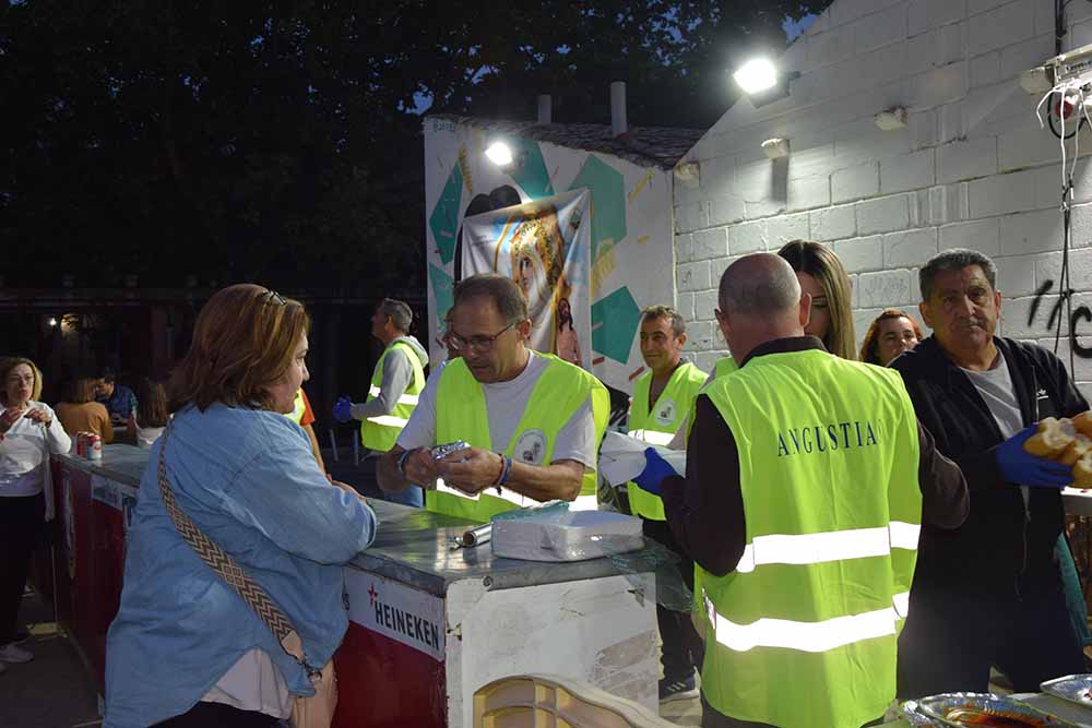 GRAN VERBENA POPULAR CON MOTIVO DEL 50 ANIVERSARIO DE LA COFRADÍA VIRGEN DE LAS ANGUSTIAS