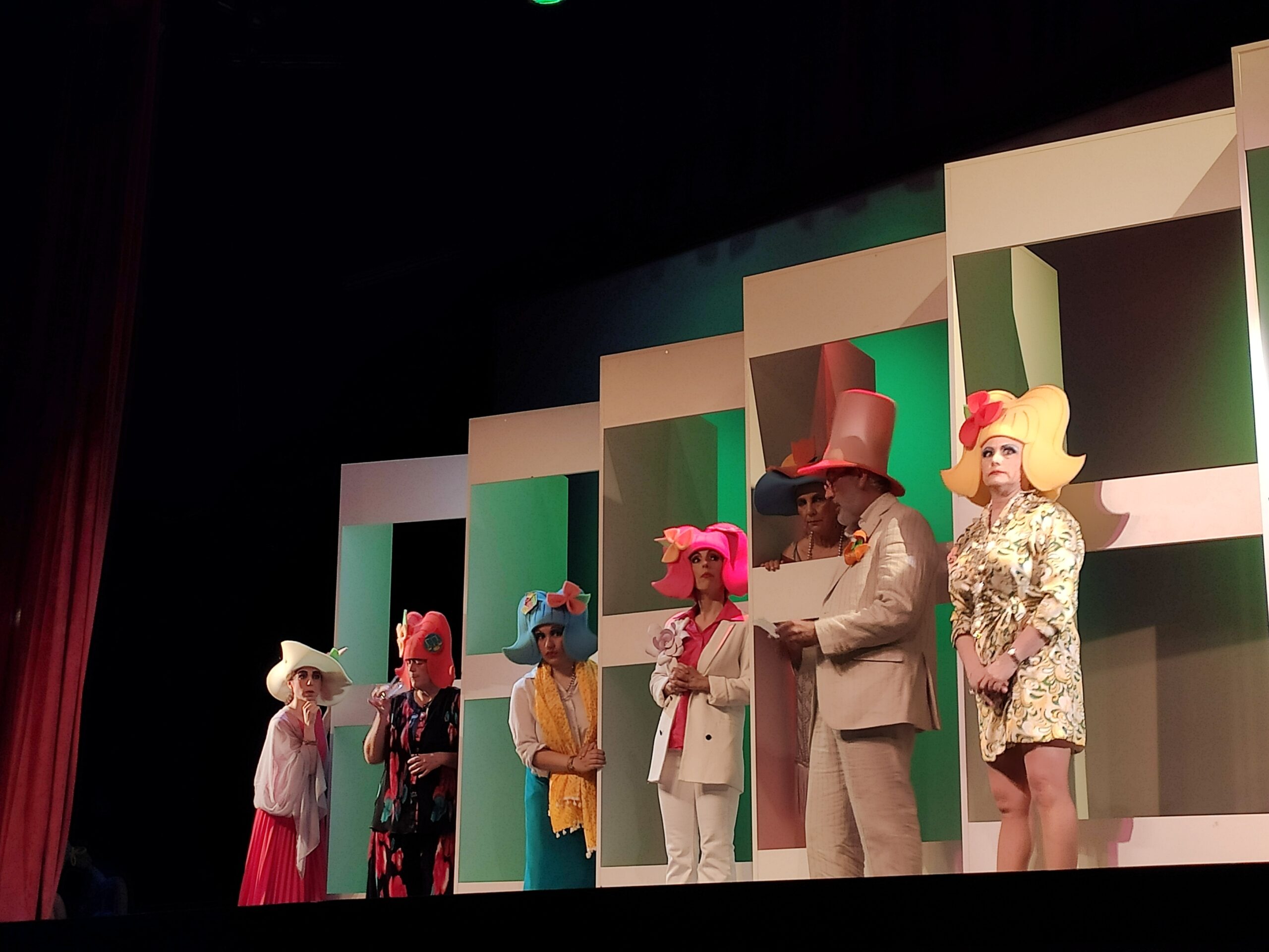 Gran éxito el que tuvo el Taller Municipal de Teatro de Quintanar con “El inspector”