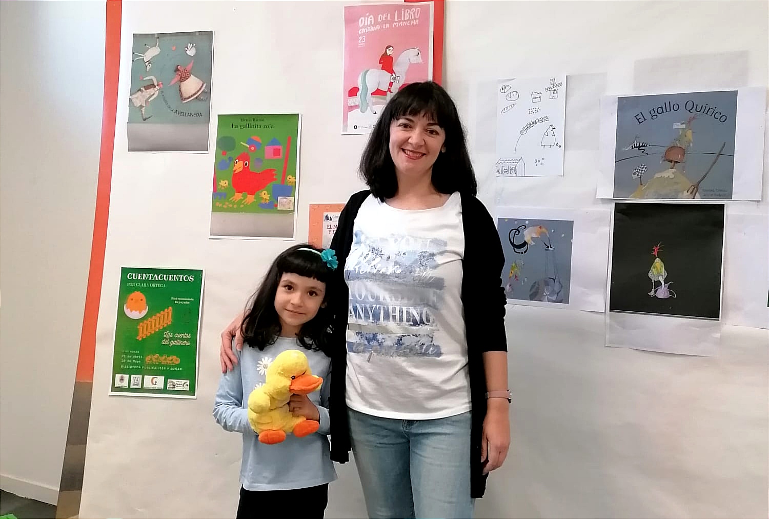 La Biblioteca de Quintanar se transformó en gallinero con Clara Ortega