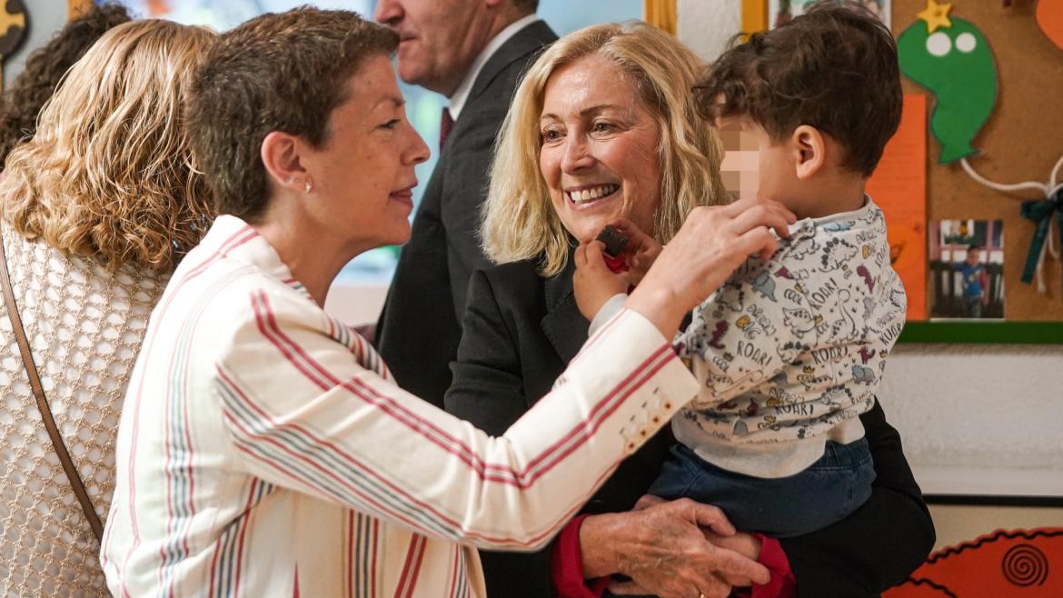 La Comunidad de Madrid promueve la autonomía de madres jóvenes carentes de recursos y en riesgo de exclusión social