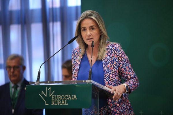La alcaldesa mantiene que Eurocaja Rural es “uno de los pilares más sólidos y fiables de la economía y de la sociedad castellanomanchega” - Ayuntamiento de Toledo