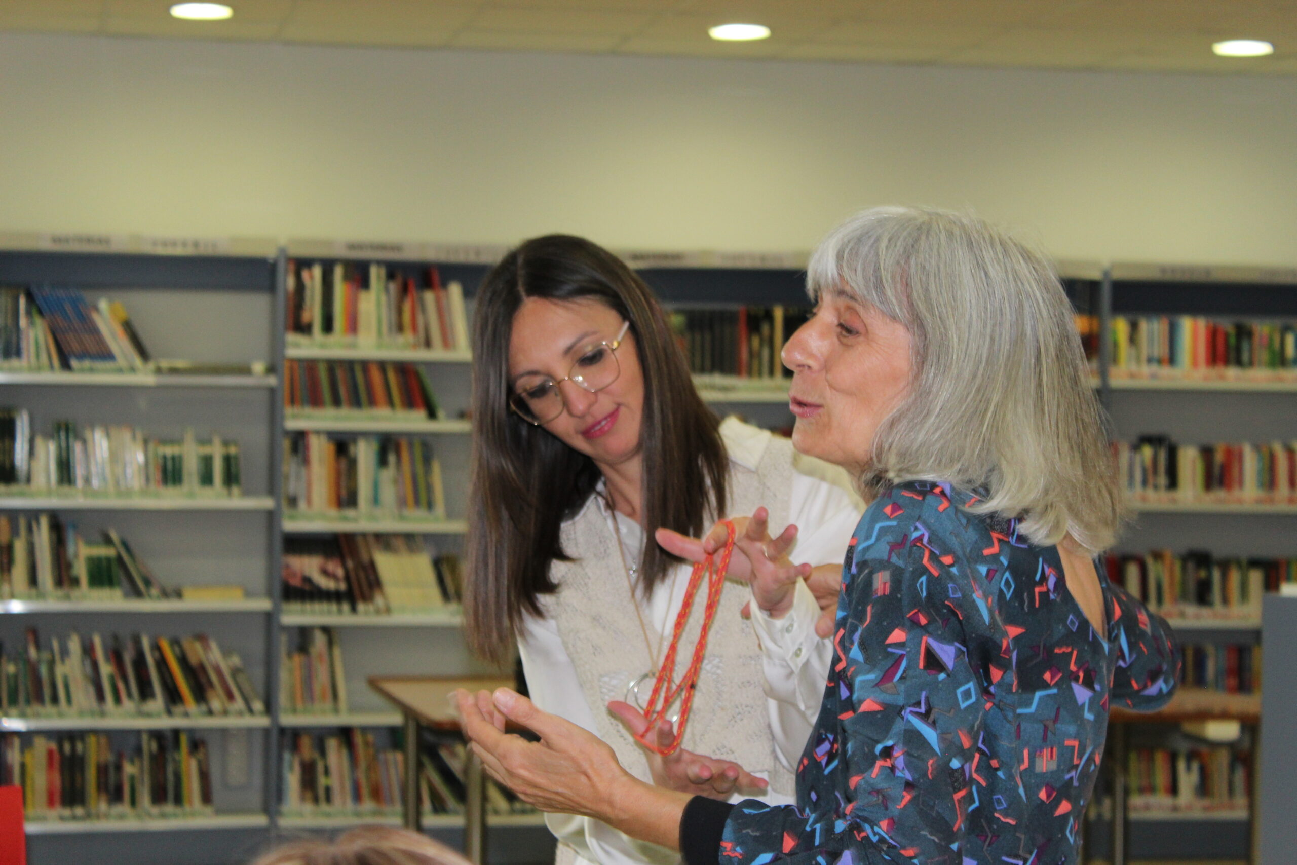 Taller de narración oral para adultos con Estrella Ortiz en la Biblioteca de Quintanar