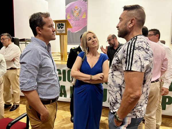 Ayuntamiento de Toledo Carlos Velázquez asiste al pregón de la 61ª Semana de la Cultura Popular en el barrio de Santa Bárbara