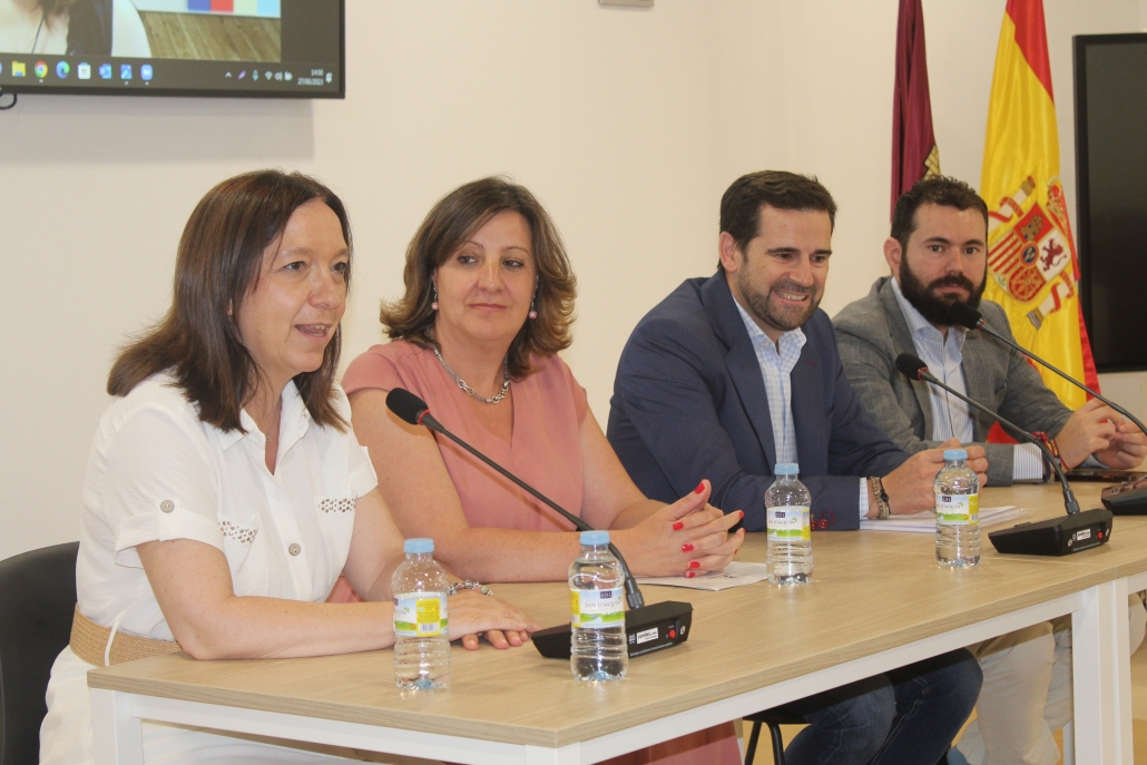 Clausura de la Asamblea General de Socios FEACEM Castilla-La Mancha en Alcázar de San Juan