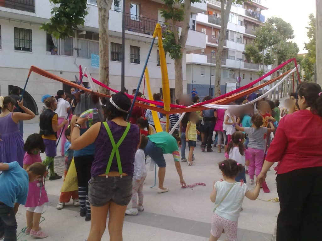 El barrio de La Alhóndiga celebra sus fiestas