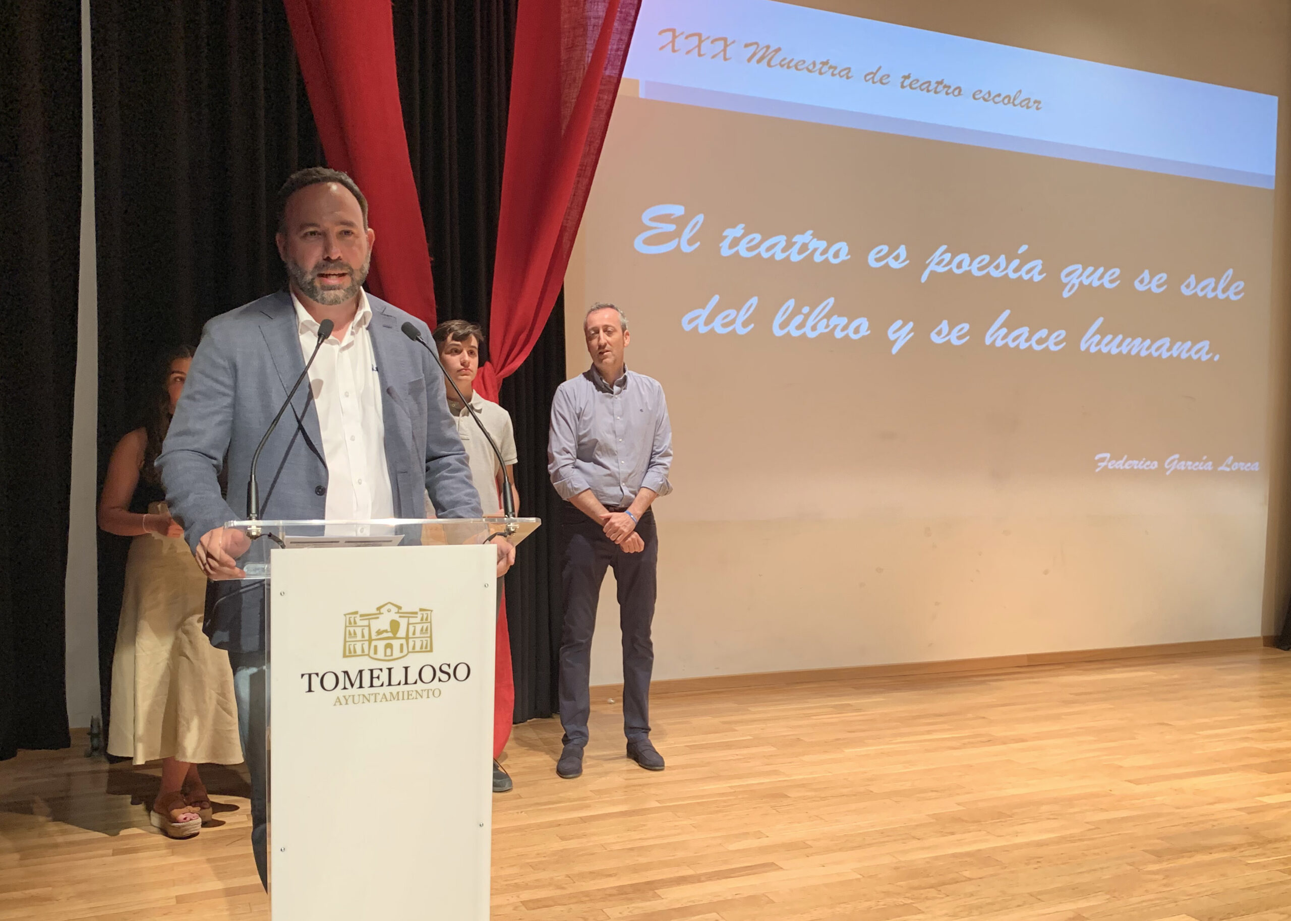 Javier Navarro clausura el curso escolar felicitando a la comunidad educativa