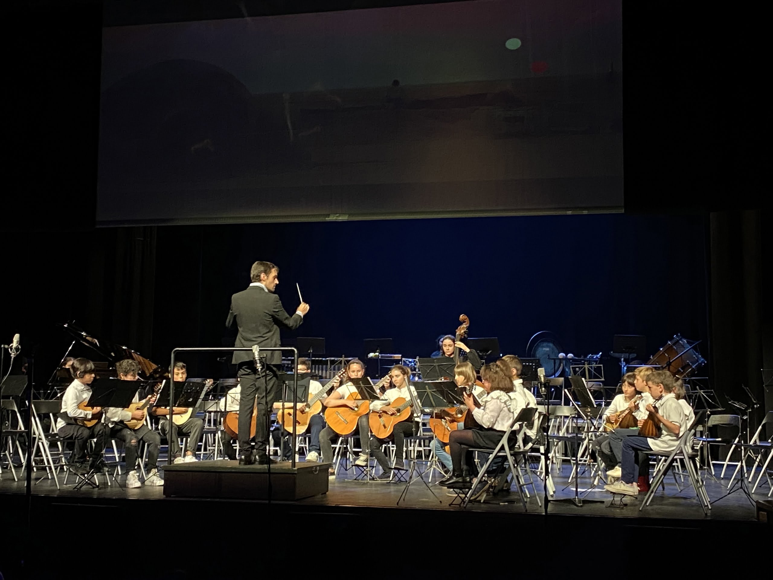 Más de 300 alumnos y alumnas celebran el cierre del curso del Conservatorio Profesional de Música en el Teatro Emilio Gavira