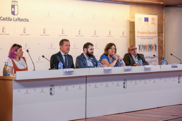 Velázquez invita a todas las administraciones a seguir trabajando para lograr la plena inclusión de las personas con discapacidad - Ayuntamiento de Toledo
