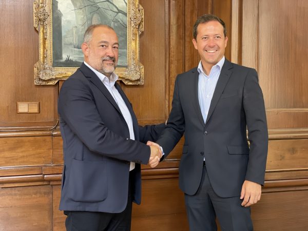 Ayuntamiento de Toledo Velázquez se compromete a impulsar la Universidad en Toledo y apuesta por el turismo idiomático