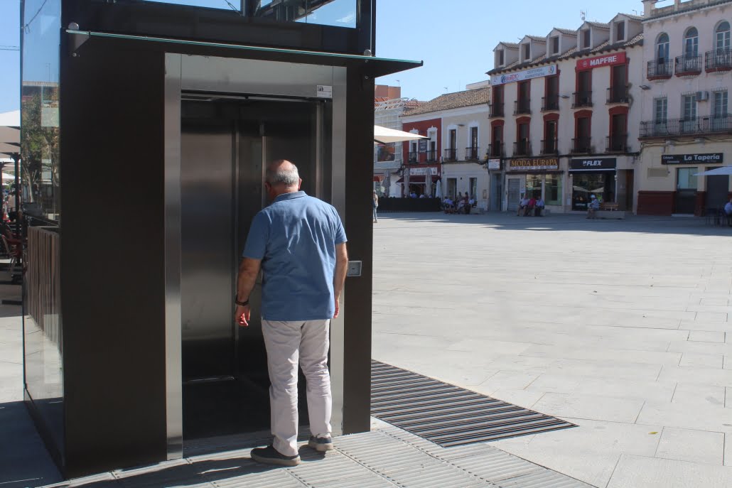 El parking de la Plaza de España ya es accesible a través del ascensor