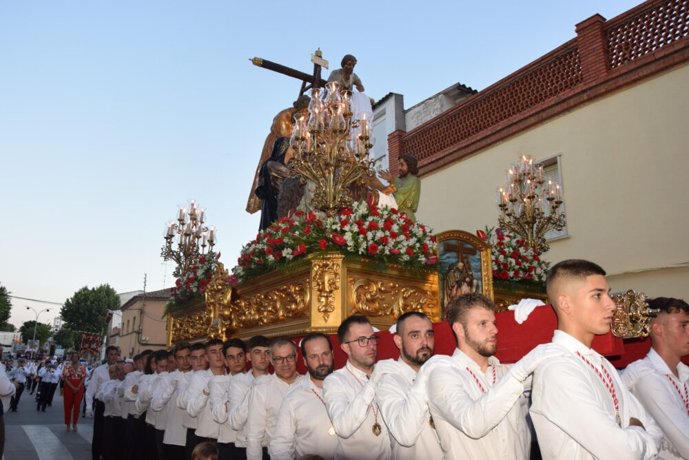 El paso El Descendimiento de Quintanar de la Orden celebra su 50 aniversario