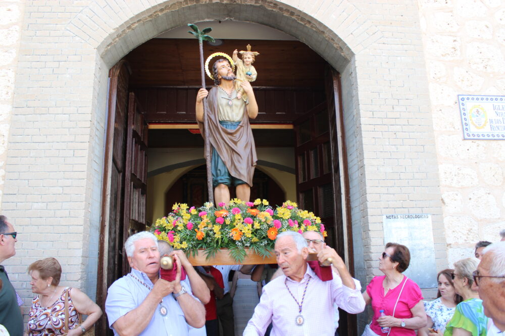 Un año más, San Cristóbal vuelve a brillar en Quintanar de la Orden