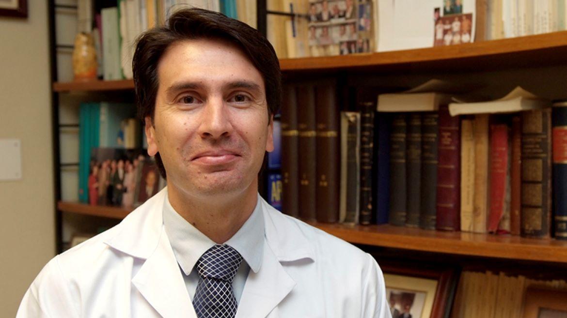 Un traumatólogo del Hospital Gregorio Marañón dirige una fundación mundial de cirujanos y científicos dedicada al avance del tratamiento de las fracturas