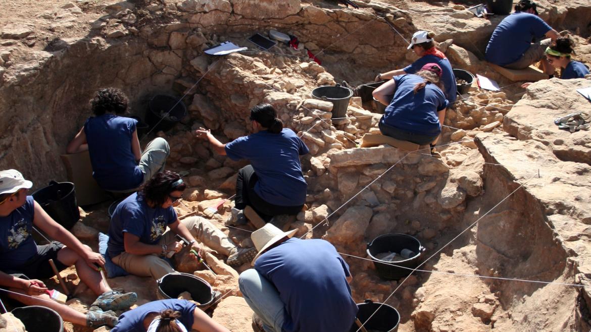 El Museo Arqueológico y Paleontológico de la Comunidad de Madrid arranca hoy la XXII campaña de excavación en Pinilla del Valle