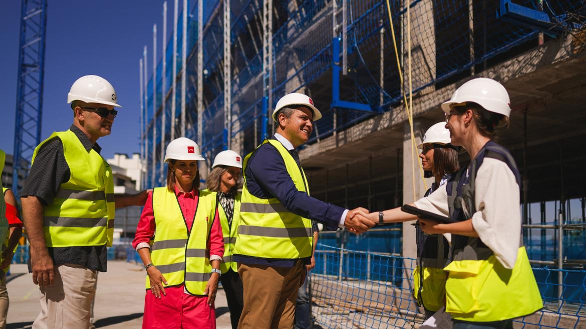 La Comunidad de Madrid amplía el programa Mi Primera Vivienda con la incorporación de cuatro nuevas entidades financieras