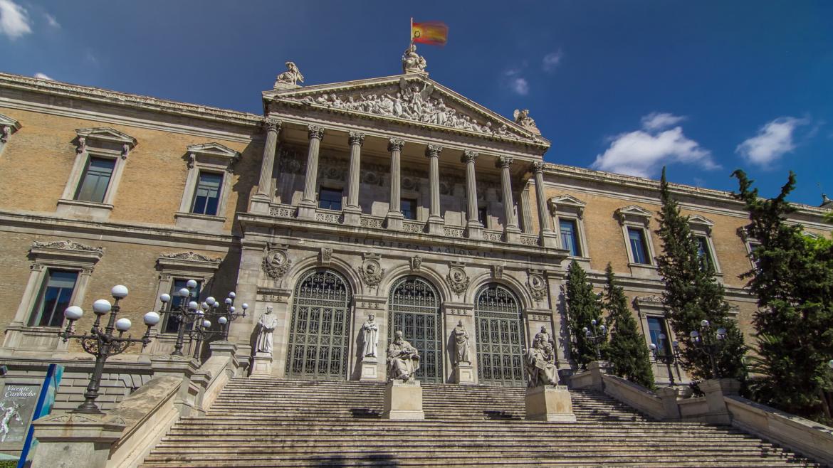 La Comunidad insta al Gobierno central a que aplique “lo antes posible” las dos horas más de iluminación de edificios de interés turístico