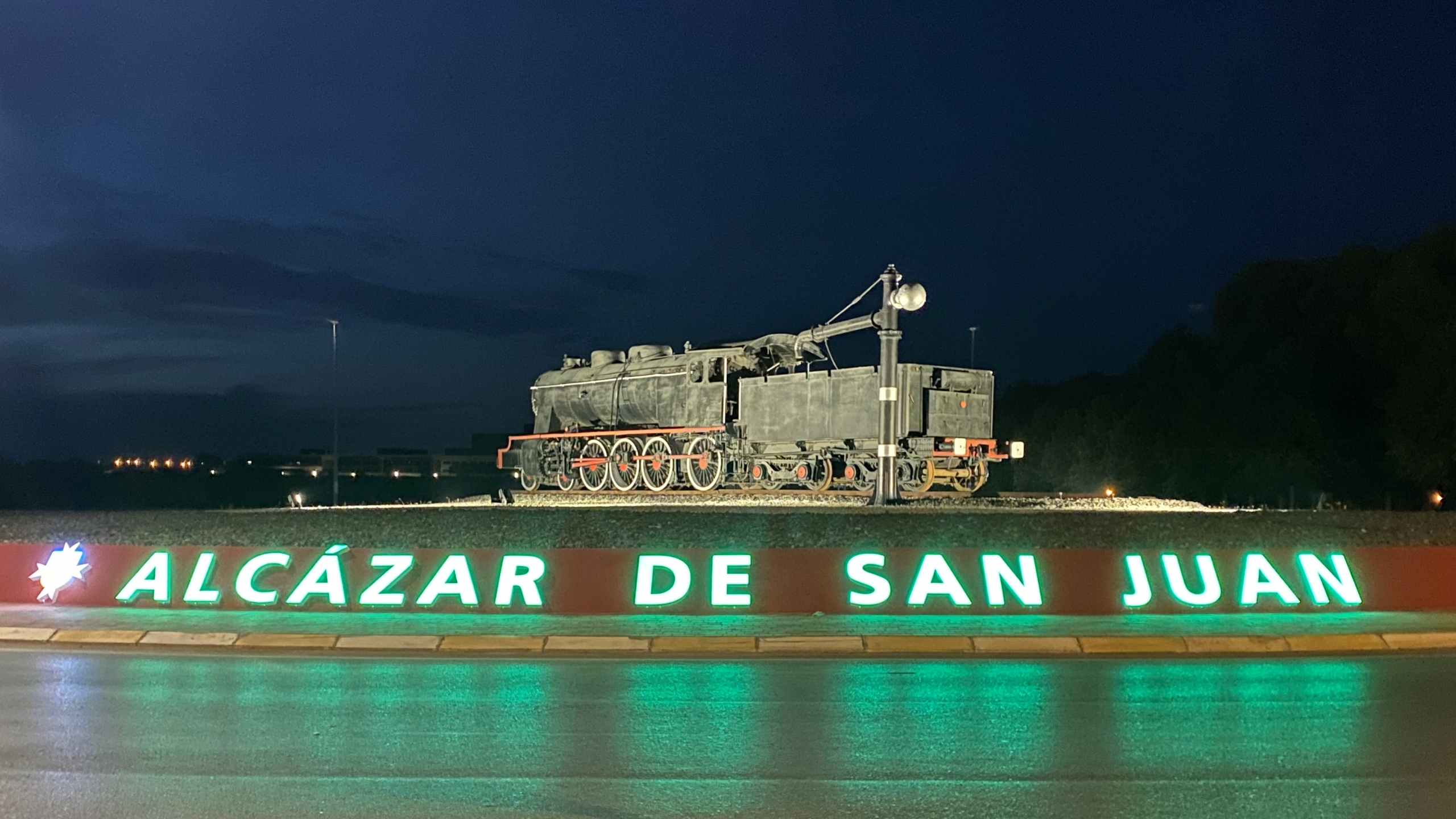 Alcázar de San Juan se viste de verde para conmemorar el Día Mundial del Farmacéutico