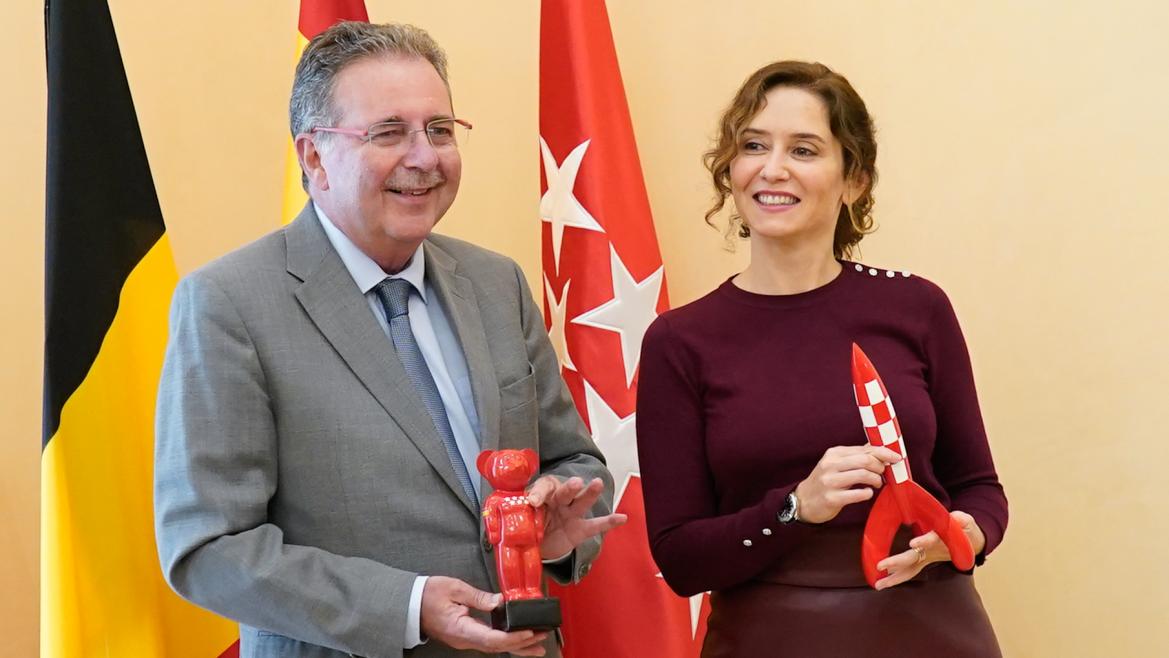 Díaz Ayuso se reúne con el ministro presidente de la Región de Bruselas y aborda sus proyectos de digitalización y turismo