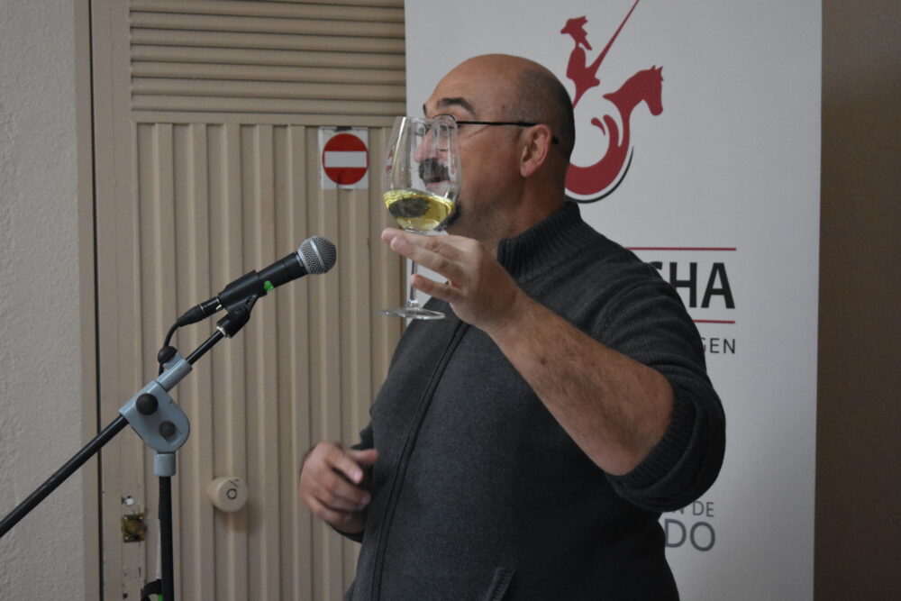 Domingo de maridaje en la Escuela Municipal de Música a cargo de la D.O. La Mancha