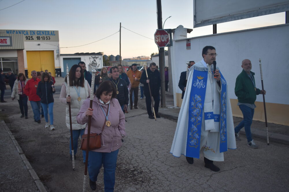 El Rosario de la Aurora de la Cofradía Virgen de las Angustias clausura su 50 aniversario